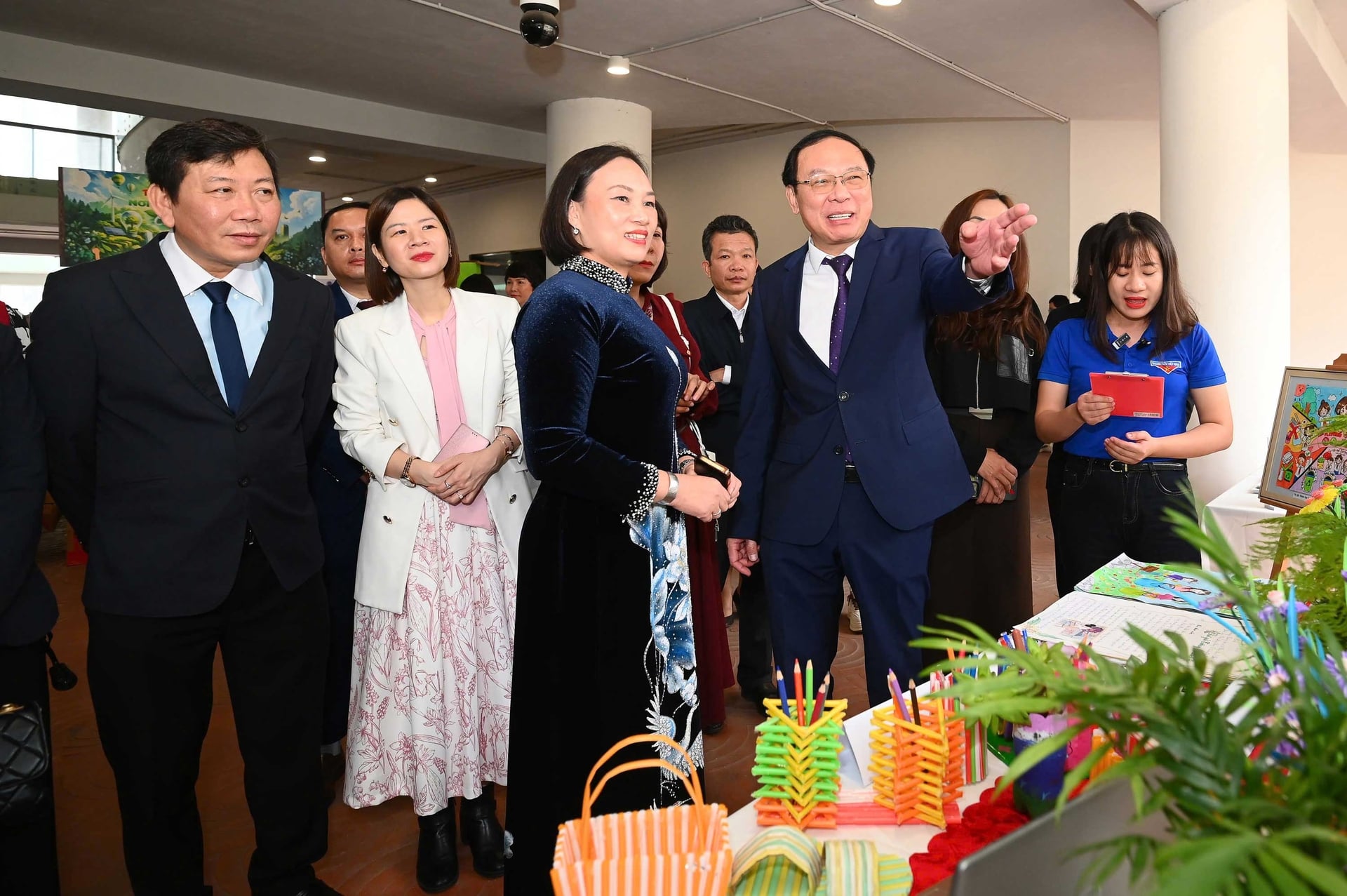 Nhập chú thích ảnh