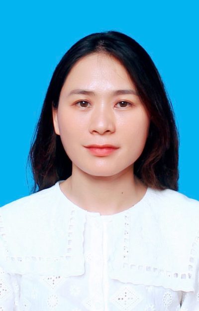 Cô Hoàng Thị Mai