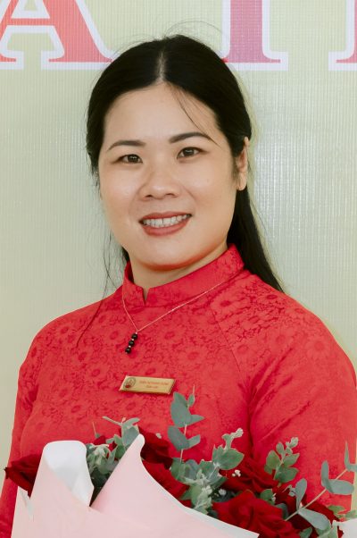 Cô Trần Thị Thanh Dung